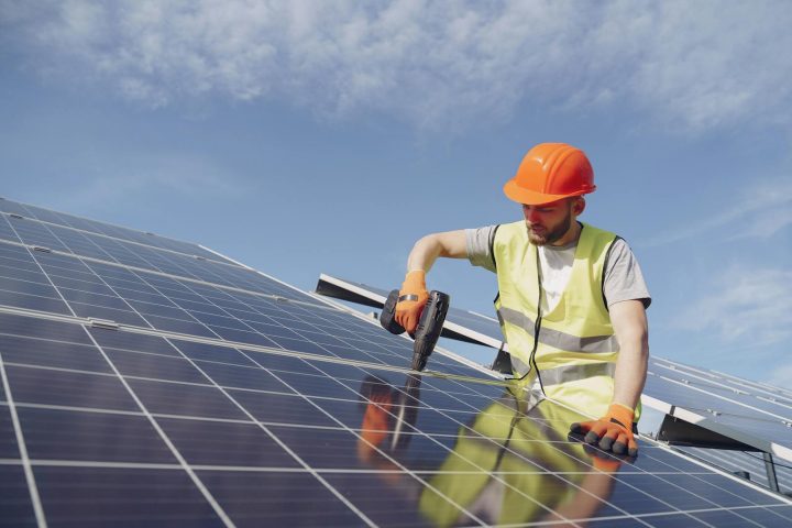 Choosing Low-Energy Appliances Without Overspending
