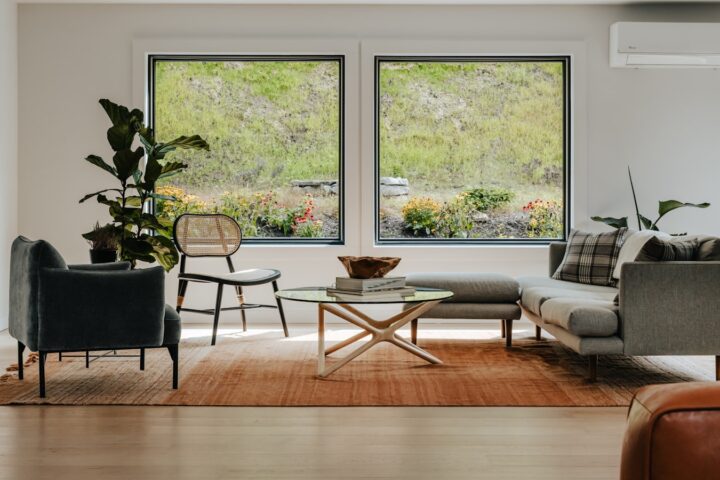 Tiny-Home Air Quality: CO2, VOCs, and Radon in Small Spaces