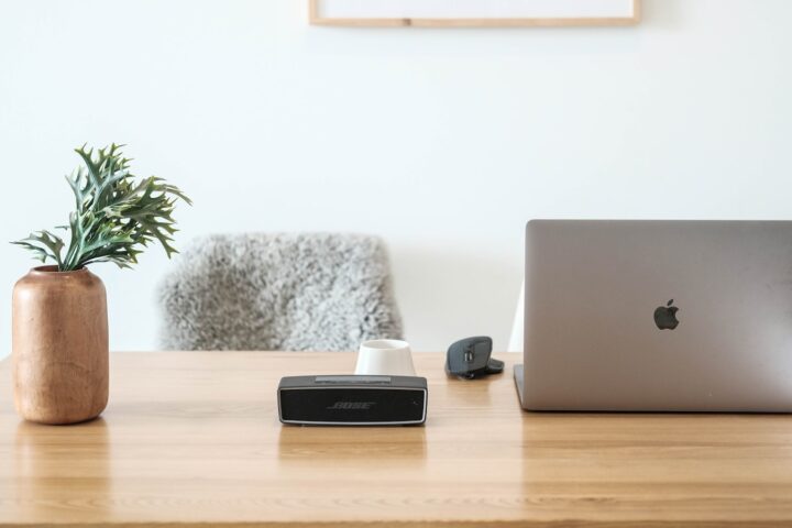 Tiny-Home Internet: Reliable Wi-Fi On or Off the Grid