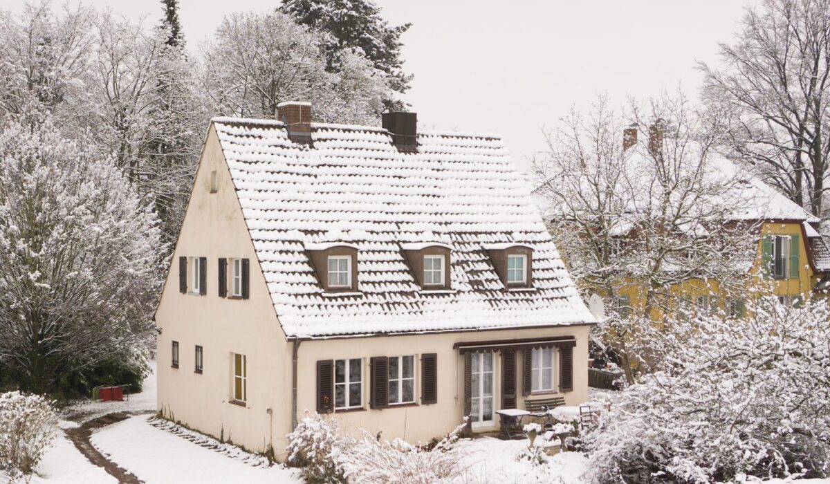Winterizing a Tiny Home for Freezing Climates